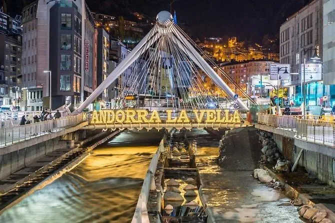 ¡Mas Centrico Imposible! 6Pax+Pk Apartment Andorra la Vella